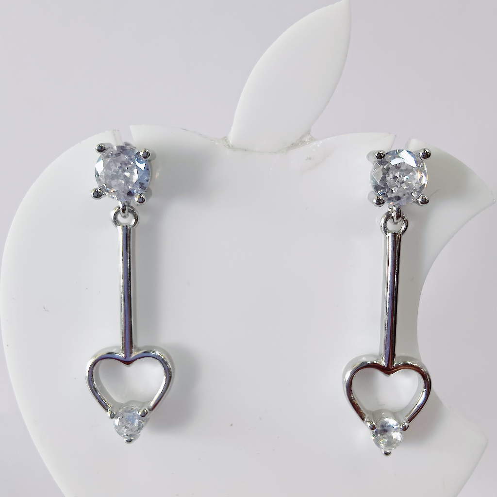 925 Sterling Silver Exclusive Heart Shape Hanging Earrings