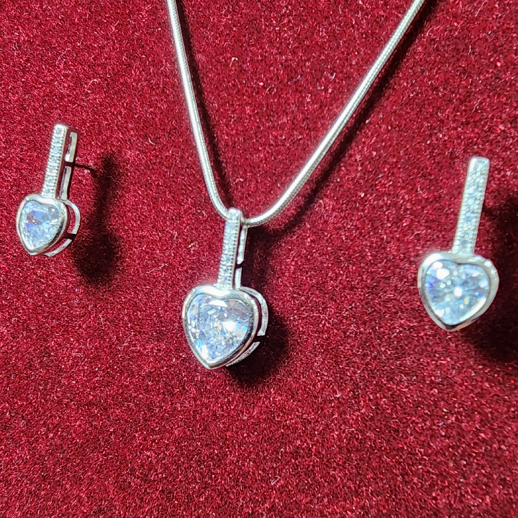 925 Sterling Silver Heart Shape Designs Sturd Necklace