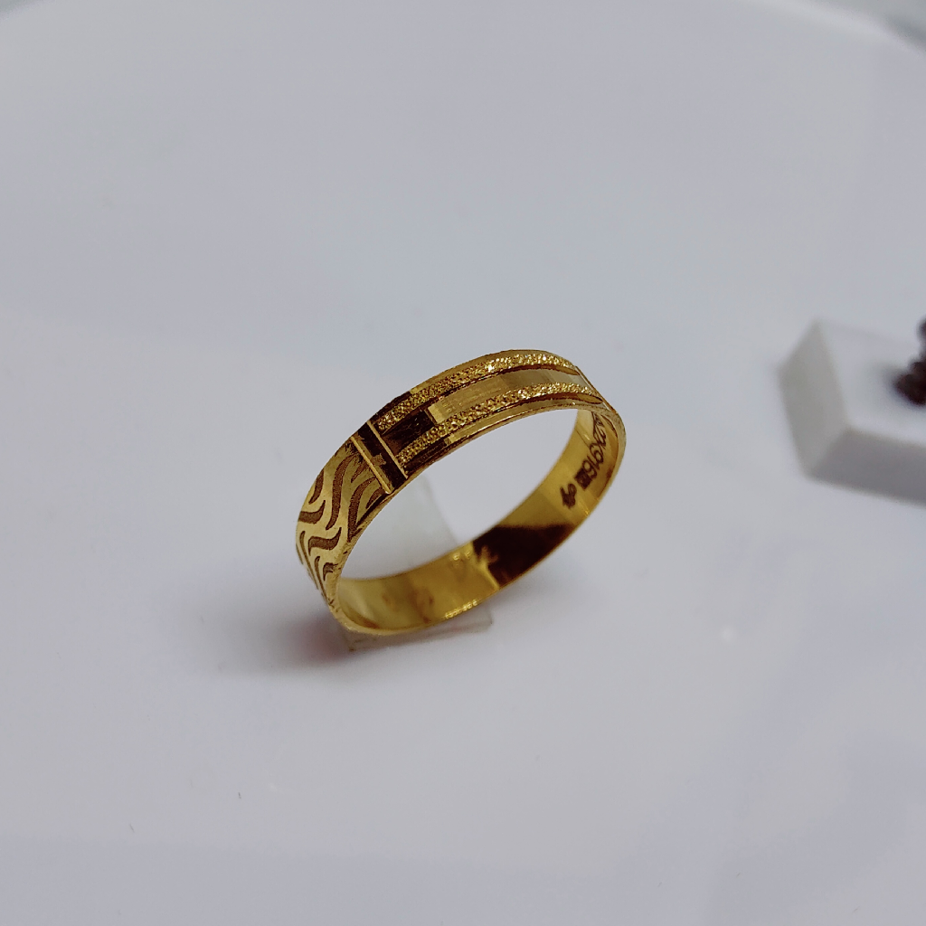 22k gold plain Round nakshi ladies ring