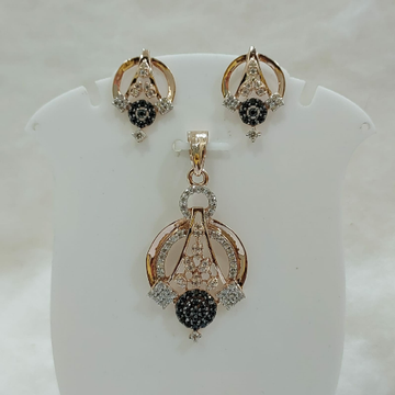 18k gold rose gold cz black stone pendant set by 