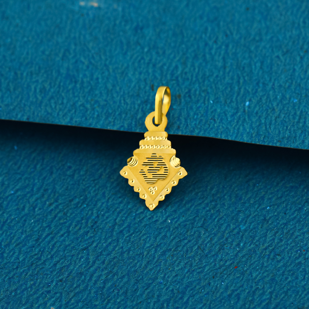 18K Plain OM Design Light Weight Gold Pendant.