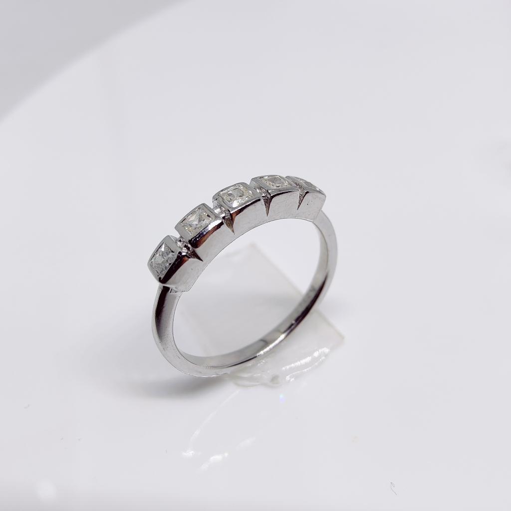 92.5 sterling silver exclusive ladies ring