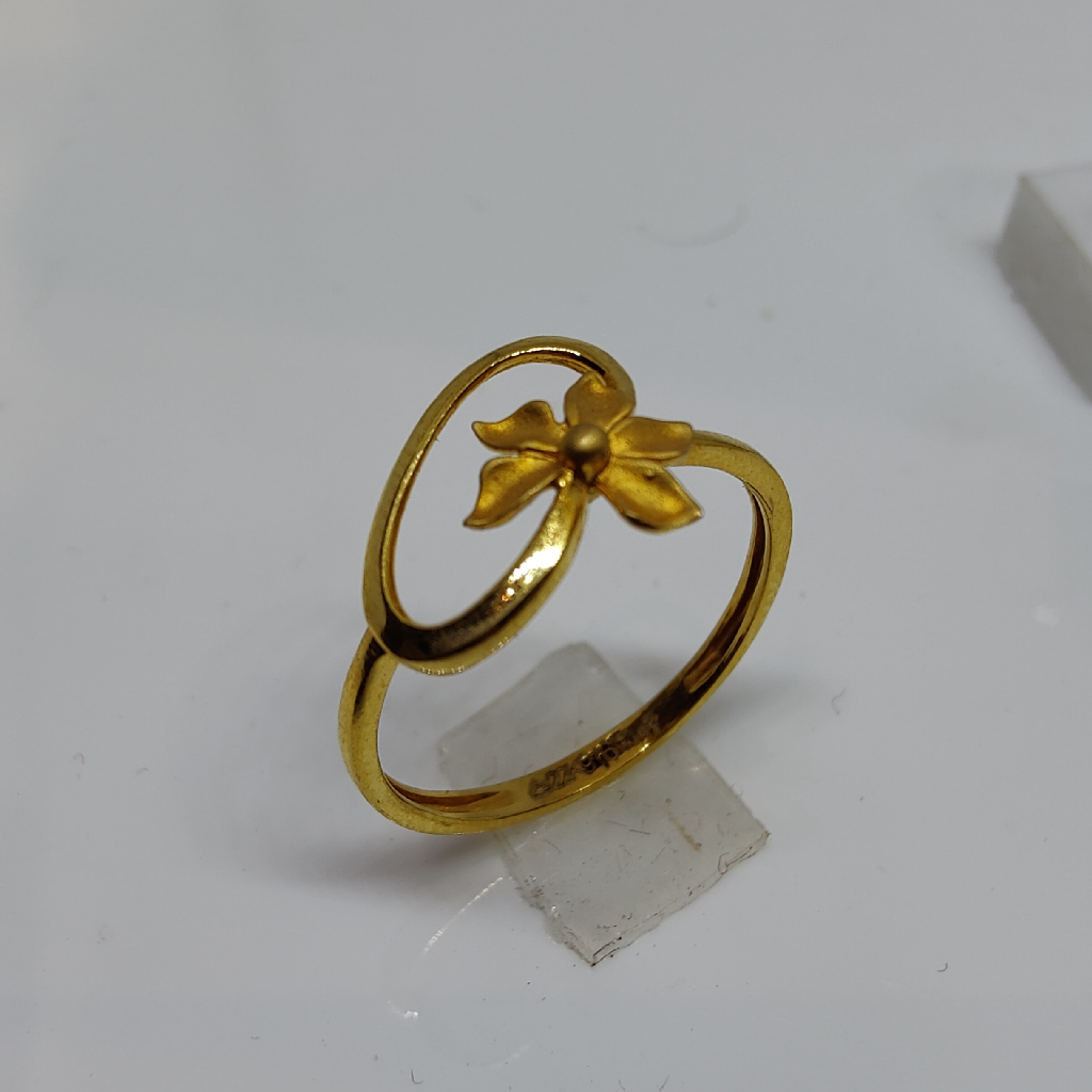 22k gold plain flowers ladies ring