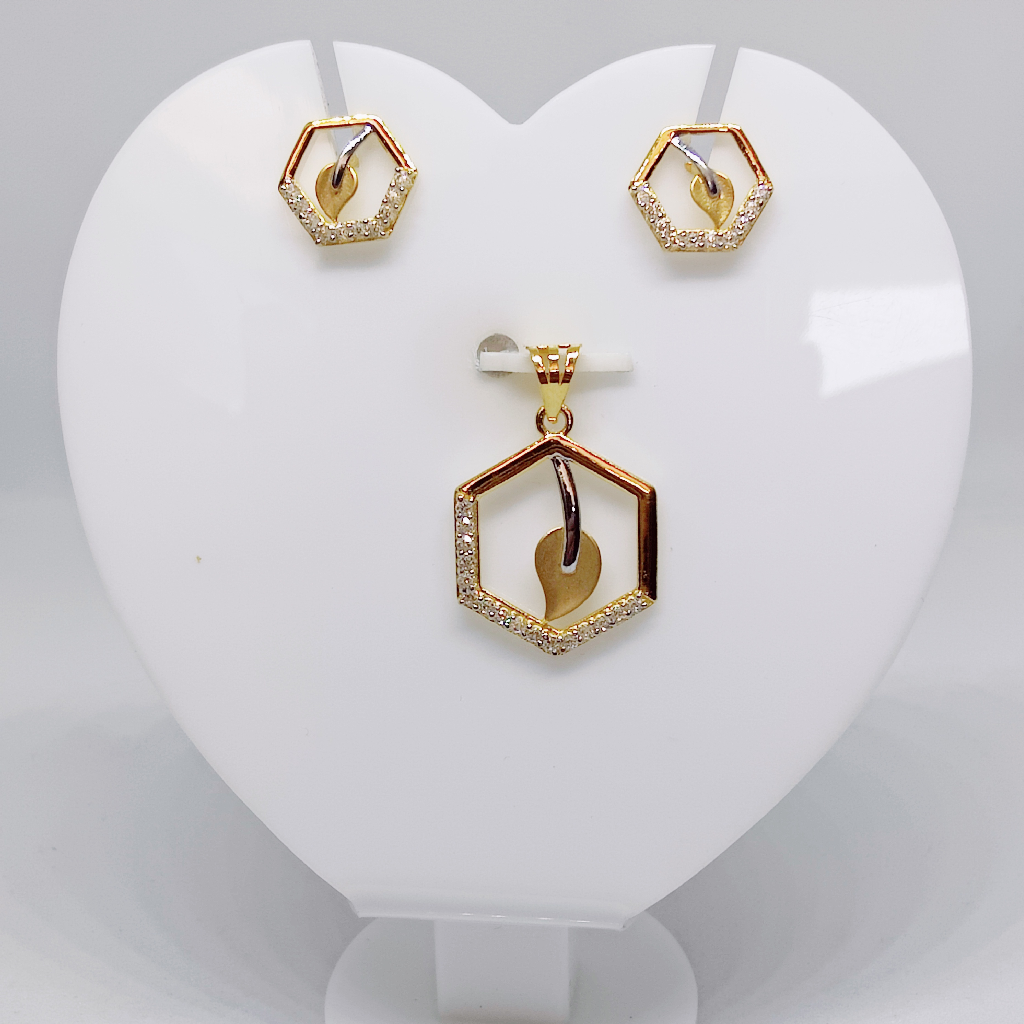 18k gold diamond pendant set