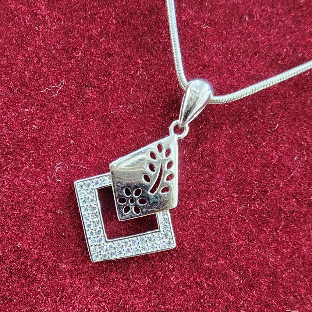 925 Sterling Silver Chain Pendant Set