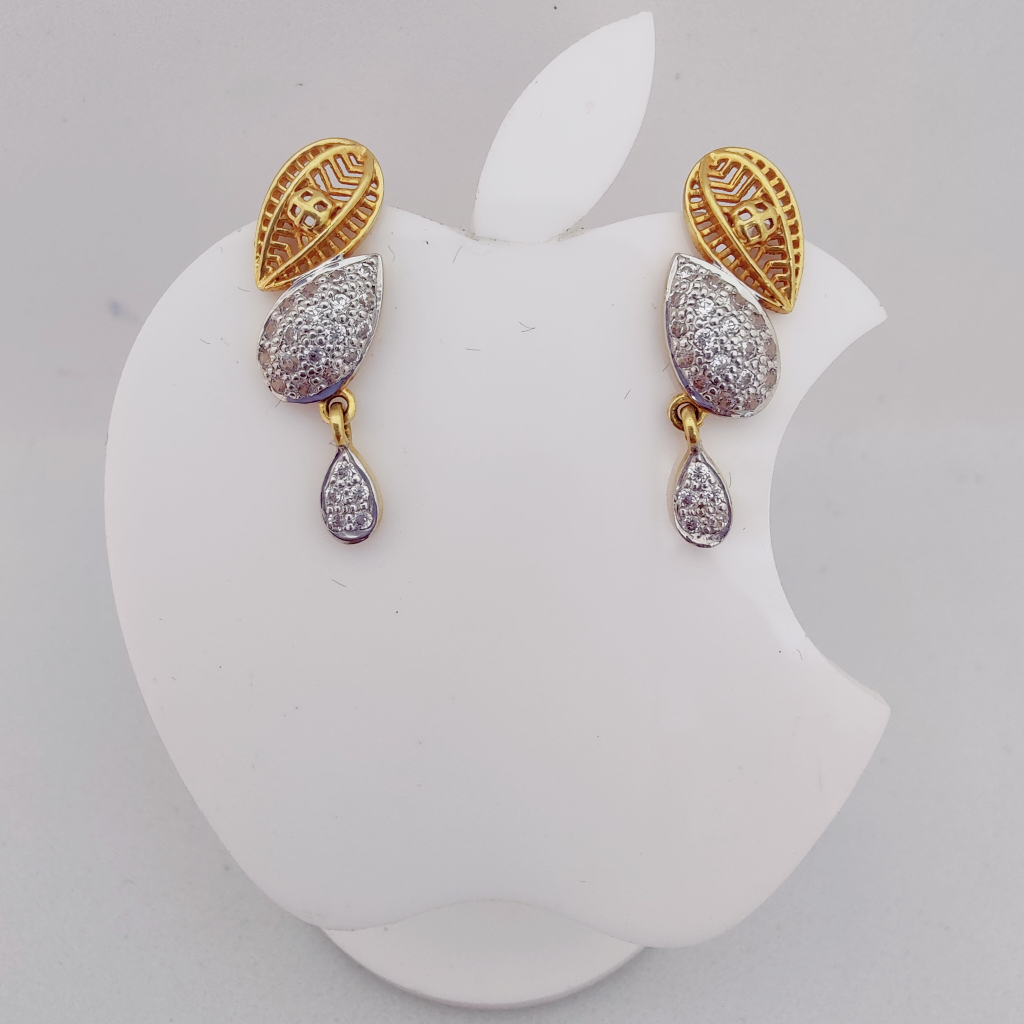 22k Gold Exclusive Leaf Design Earring