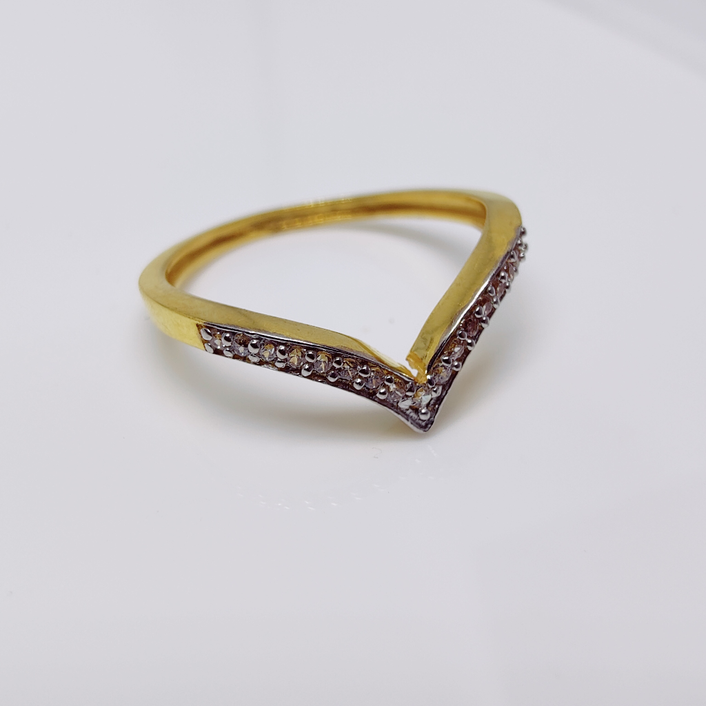 22k gold v shape ladies ring