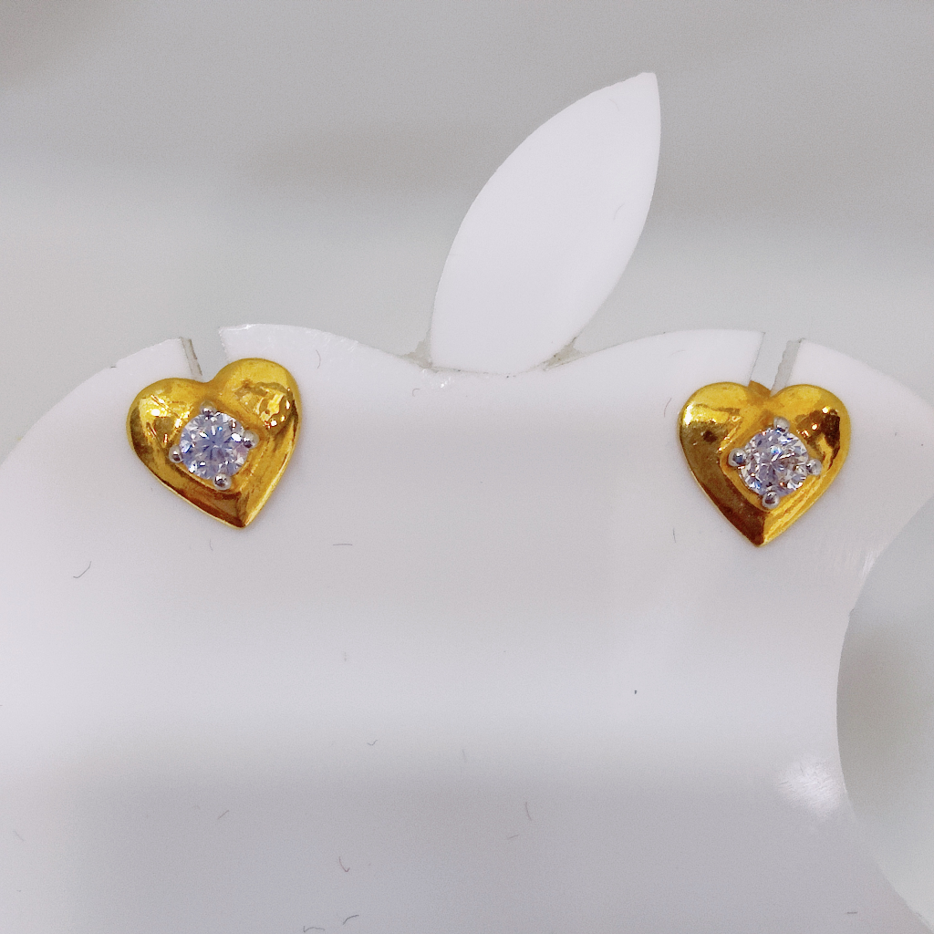 18k gold exclusive heart shape ladies earring