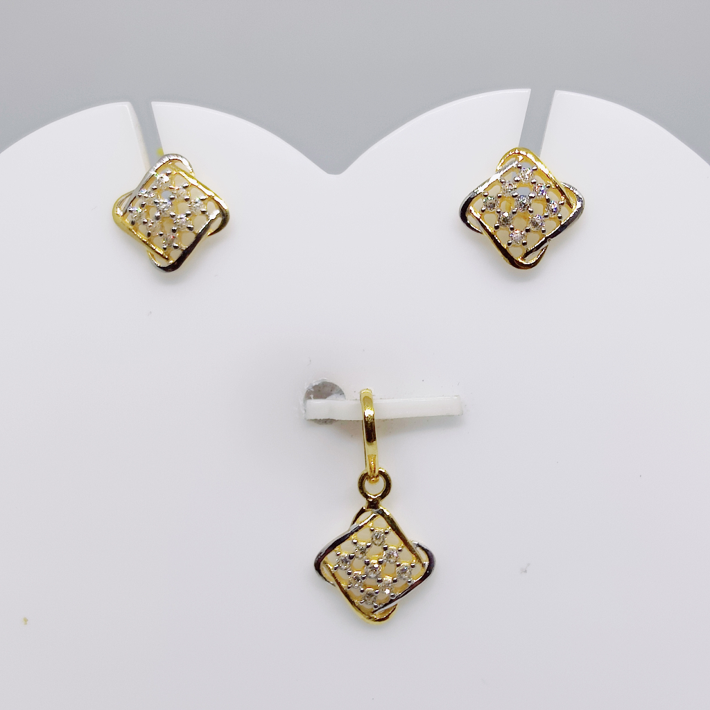 18k gold CZ collection pendant set