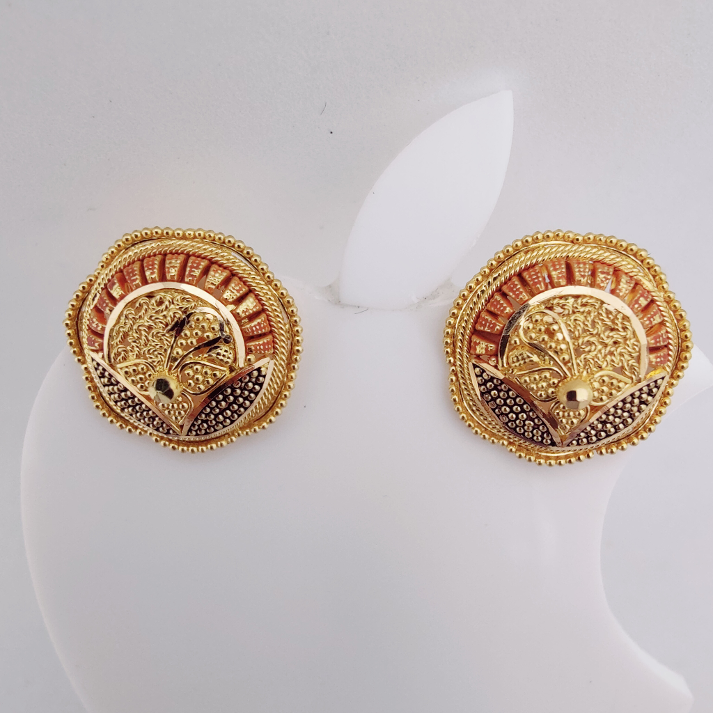 22k Gold Exclusive Round Shape Earring