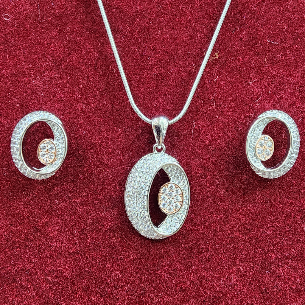 925 silver Oval Shape pendant set