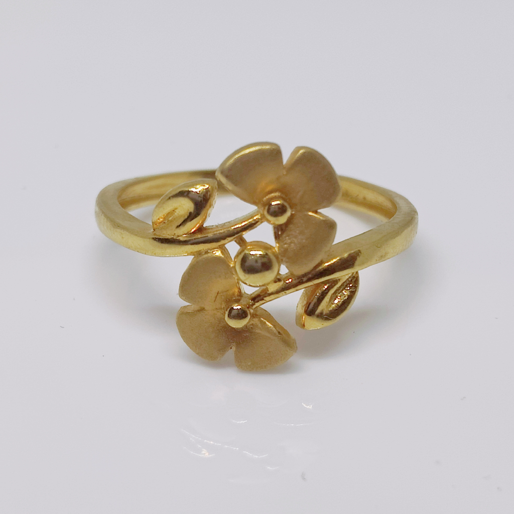 22k gold plain flowers design ladies ring