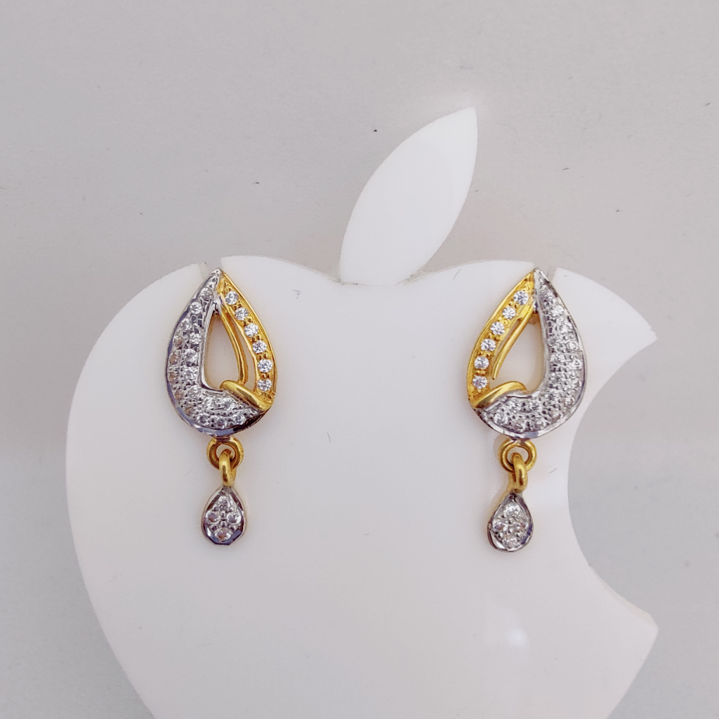 22k gold exclusive stone sitting ladies earring