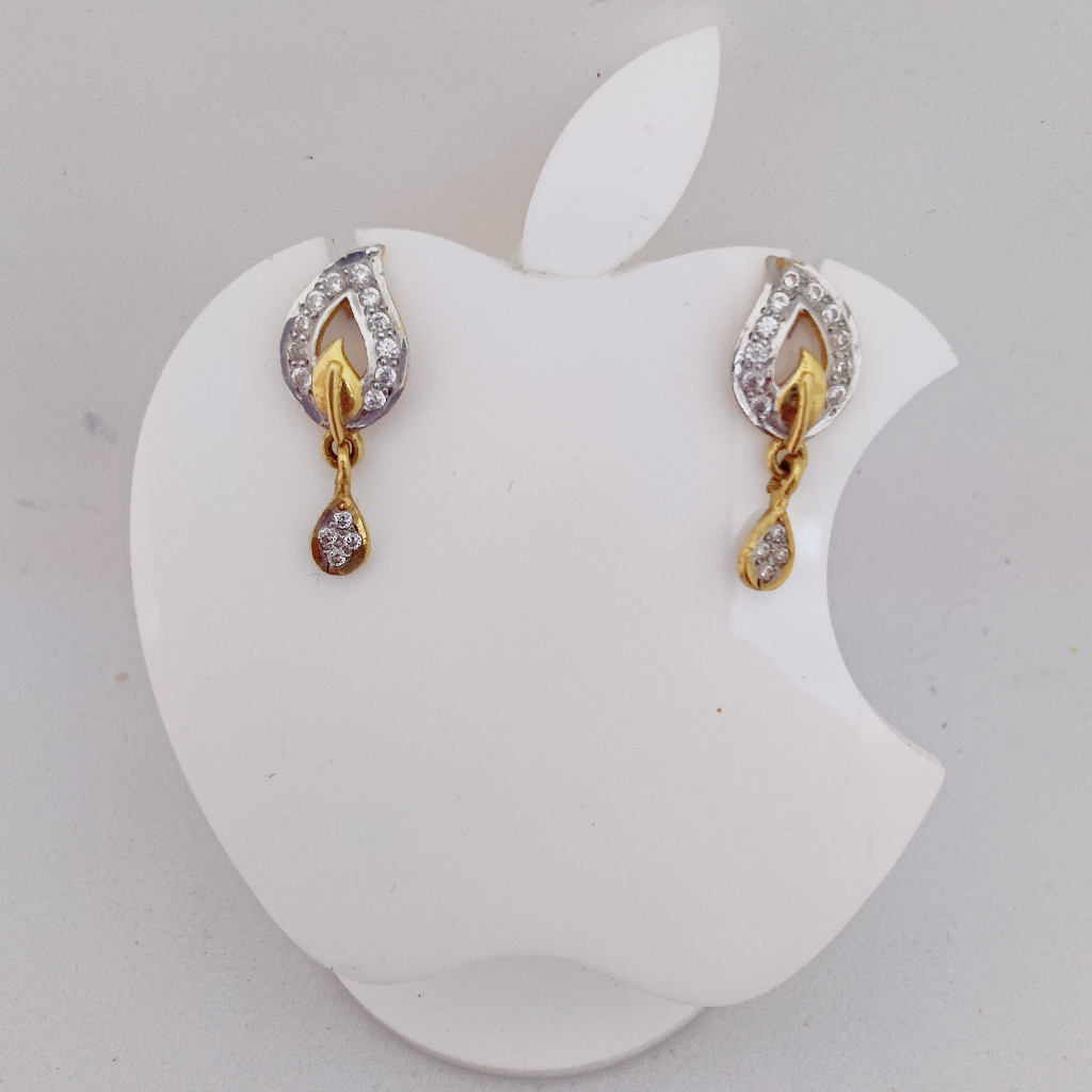 22k Gold Exclusive Hanging Diamond Earring