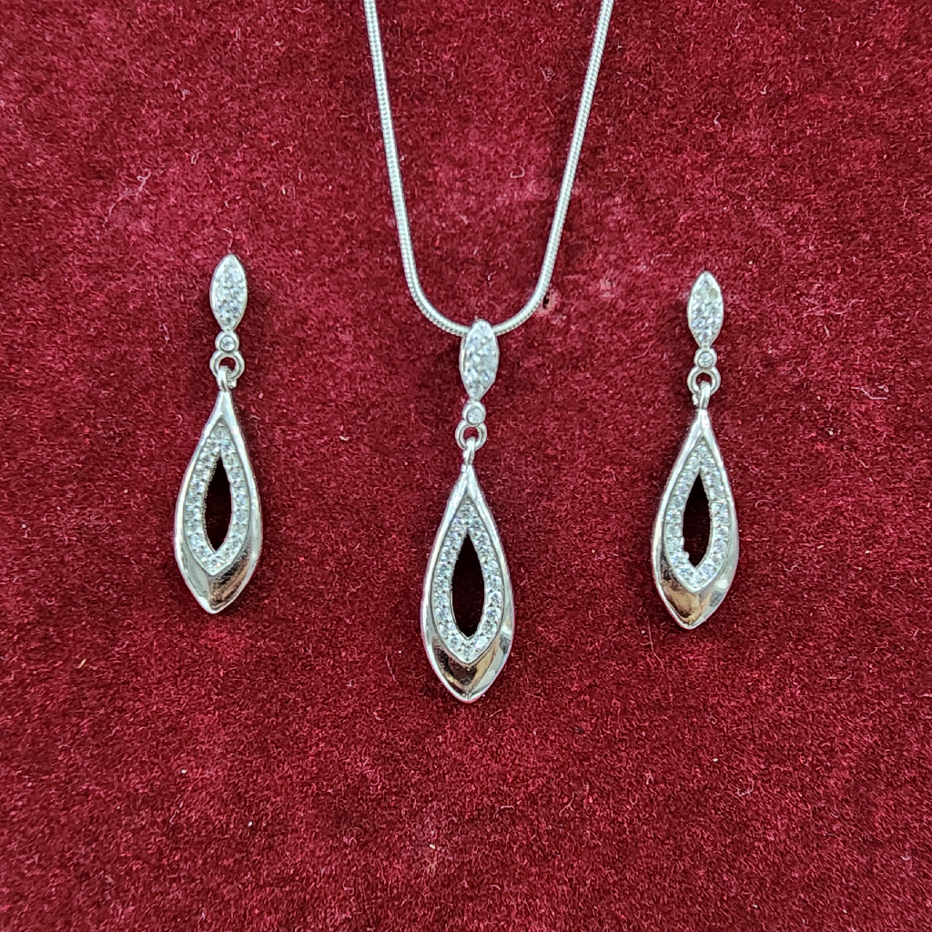 925 silver chain Ovel Shape pendant set