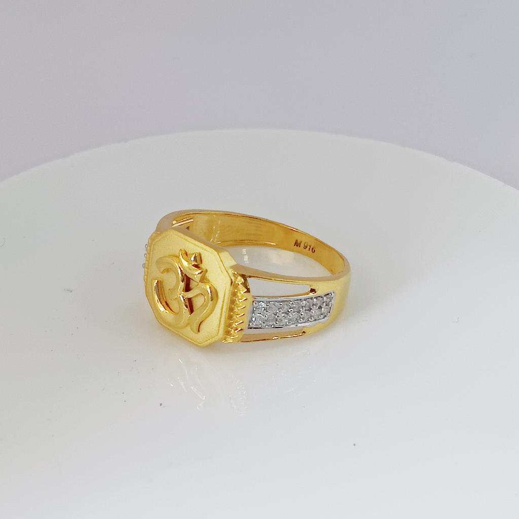 22K Gold Om Diamond Gents Ring