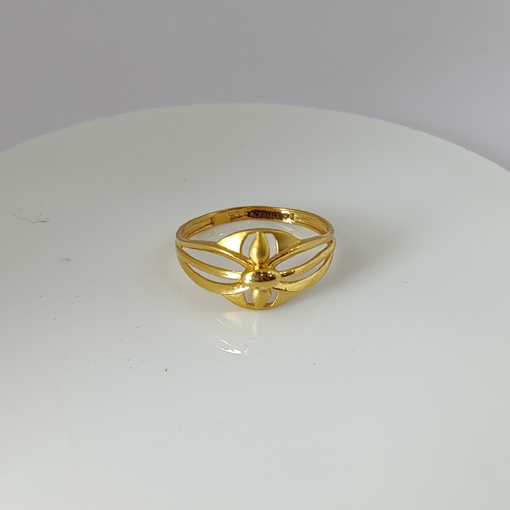 22k gold plain ladies ring