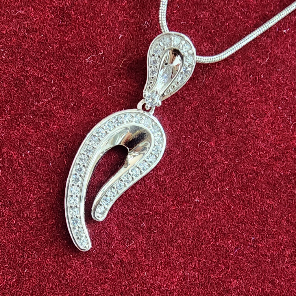 925 Sterling Silver Chain Pendant Set