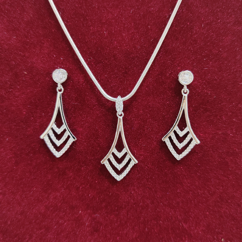 925 silver v shape chain pendant set