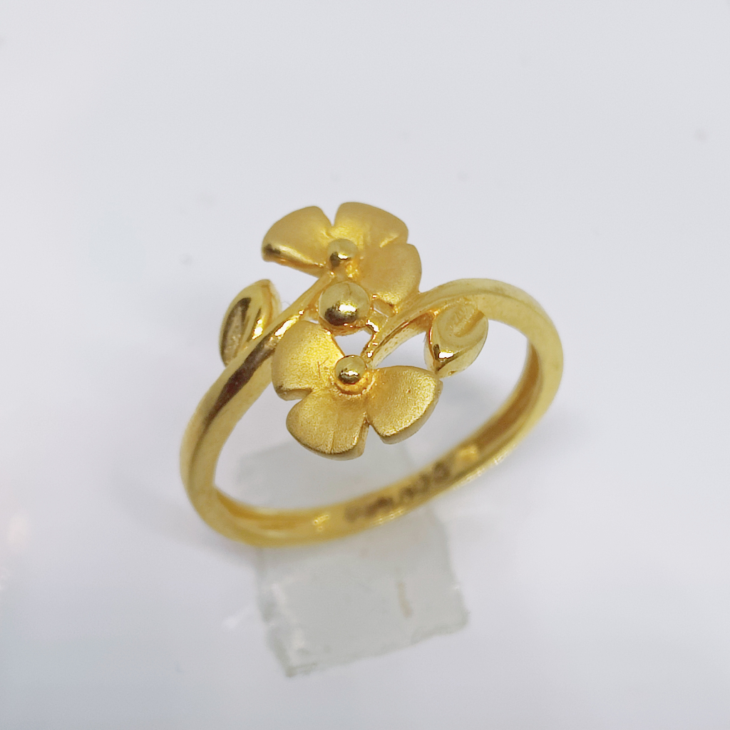 22k gold plain flowers design ladies ring