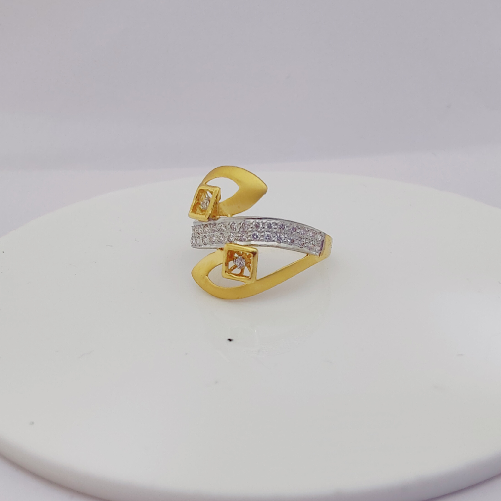 22k gold exclusive stone & mate ladies ring