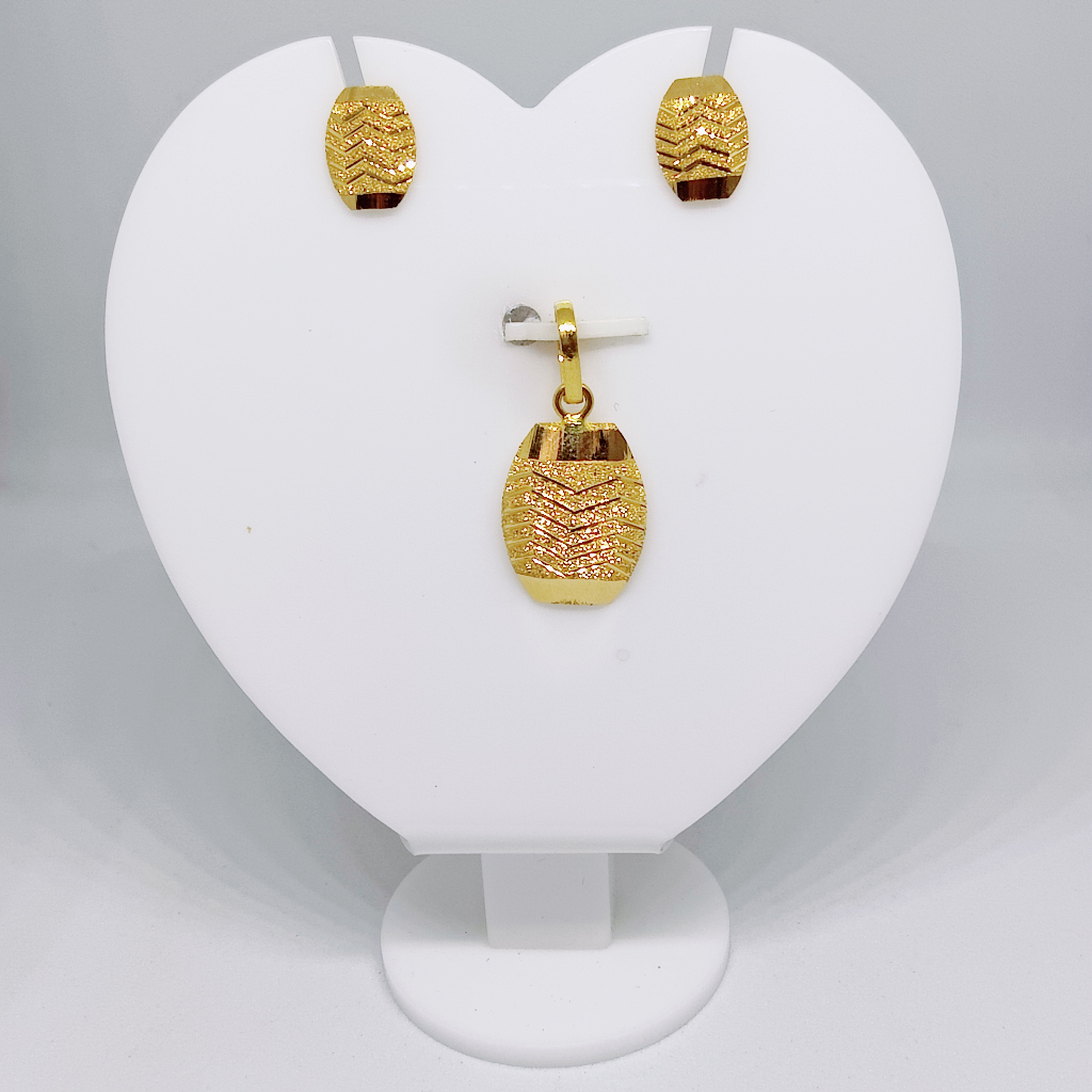 22k gold plain nakshi Beautiful pendant set