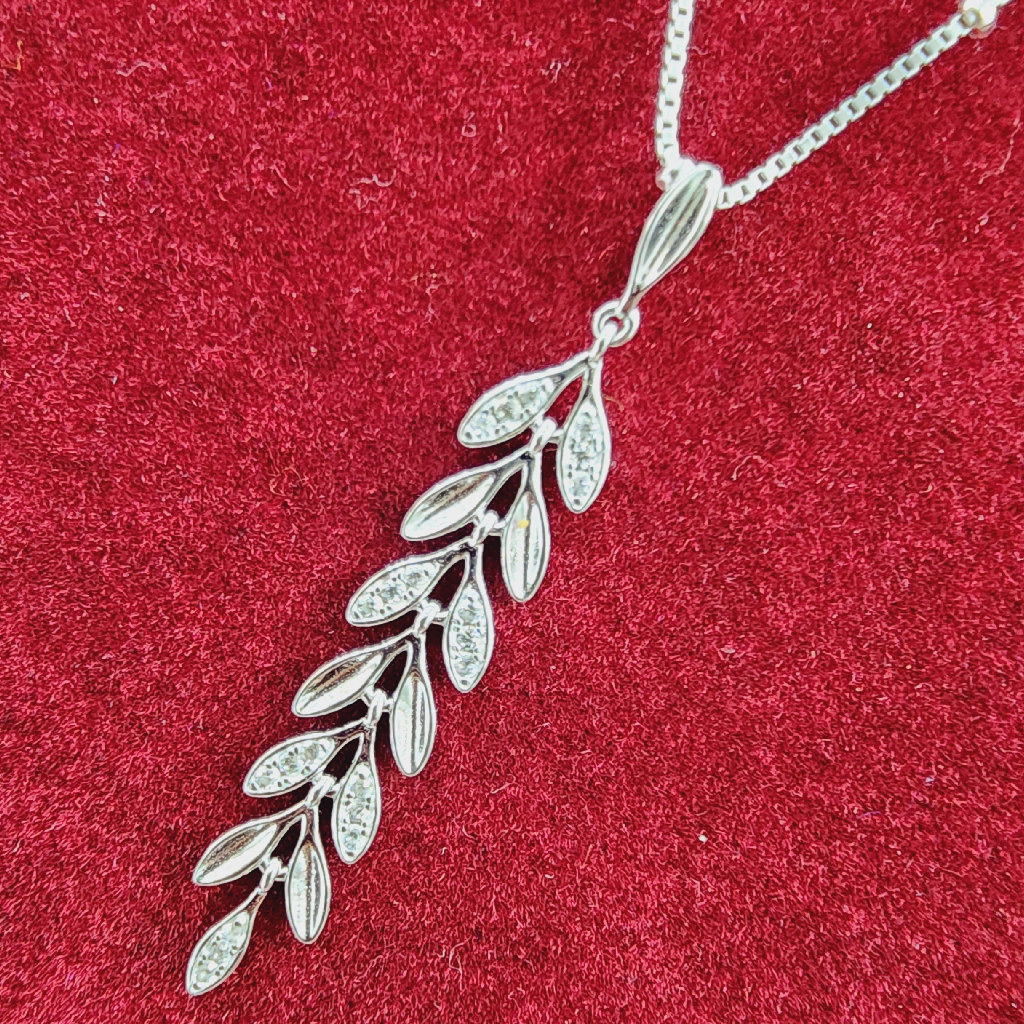 925 Sterling Silver Chain Pendant Set