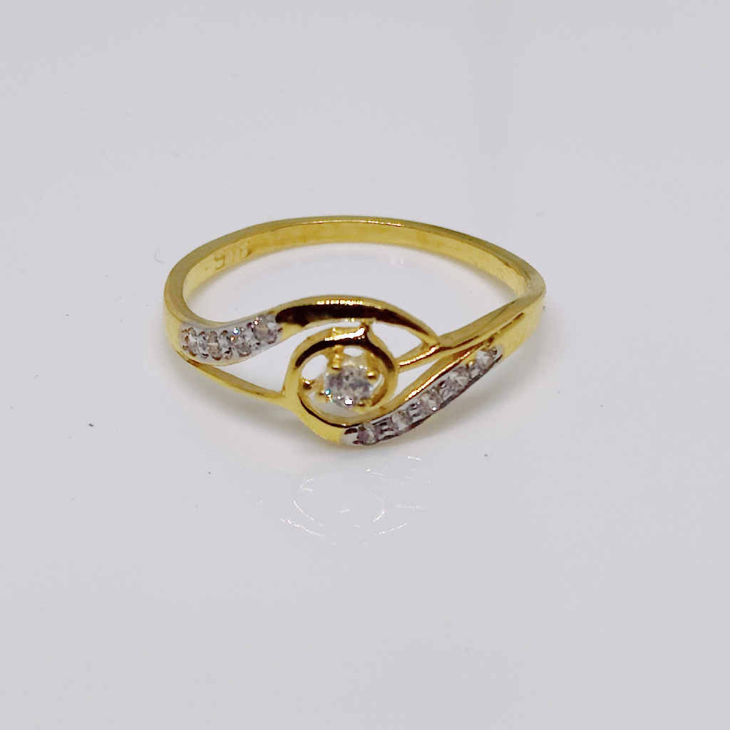 22k Gold Exclusive Diamond Ladies Ring