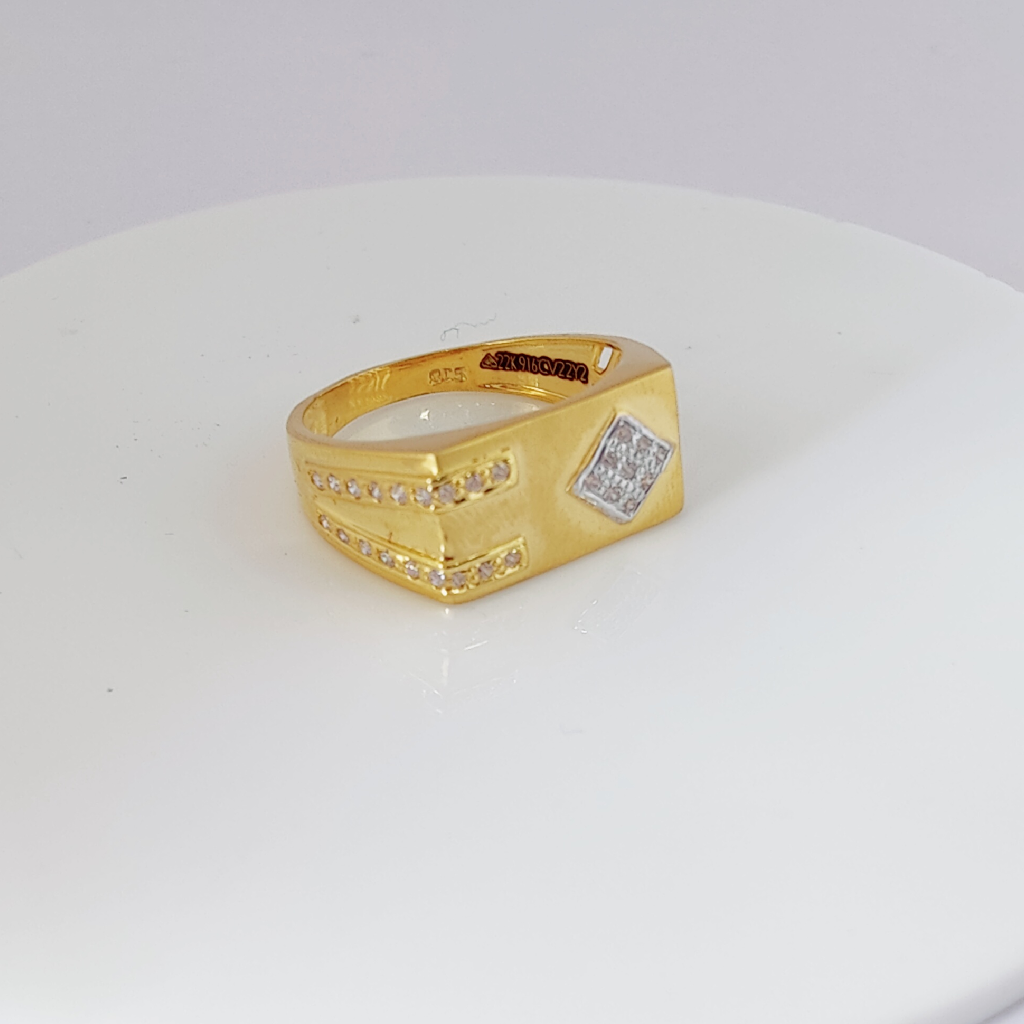 22K Gold Diamond Gents Ring